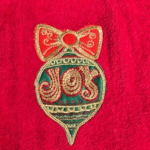 Vintage Holiday Joy Fingertip Towel